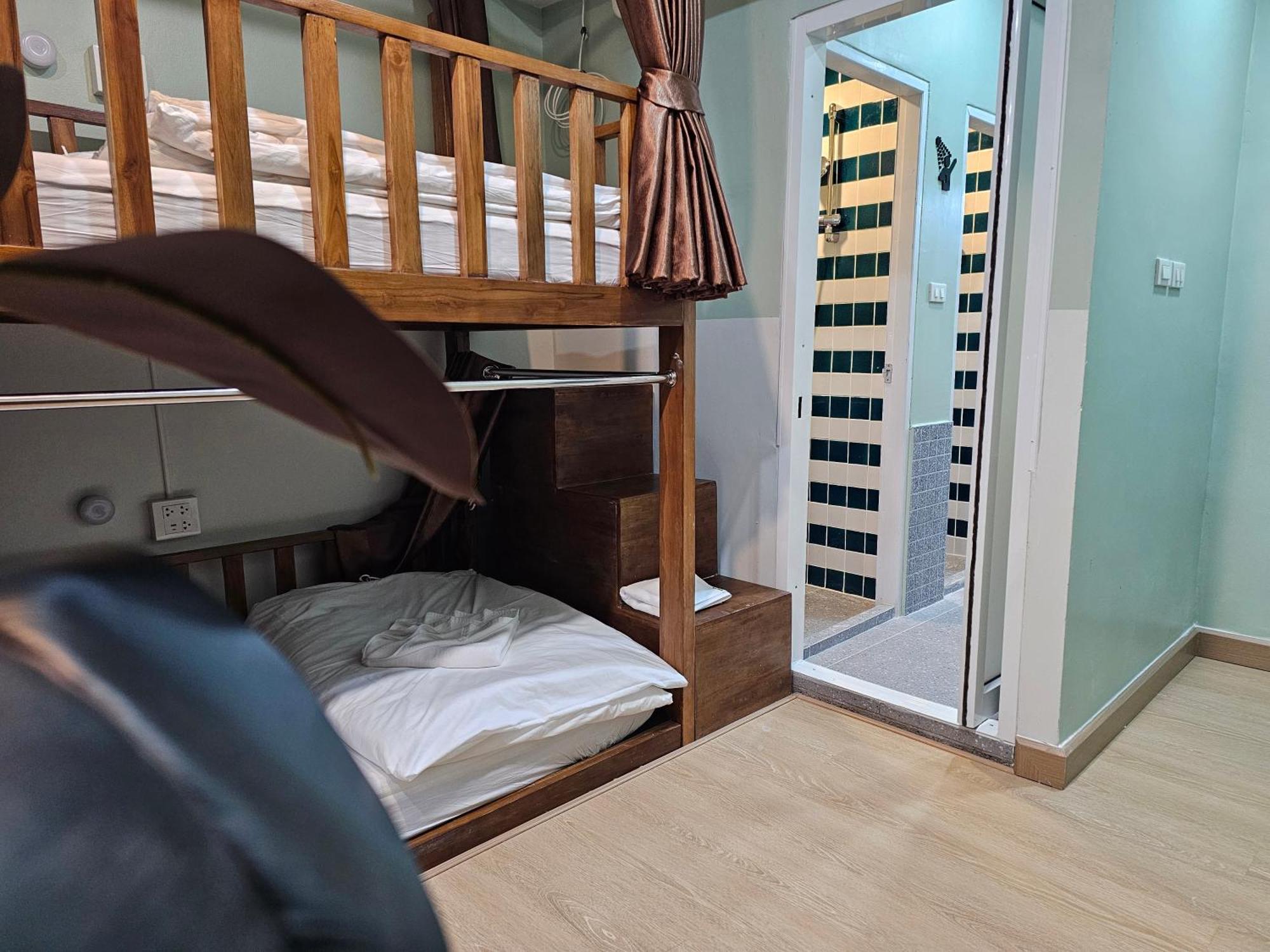 Lub Nai Hostel Patong Camera foto
