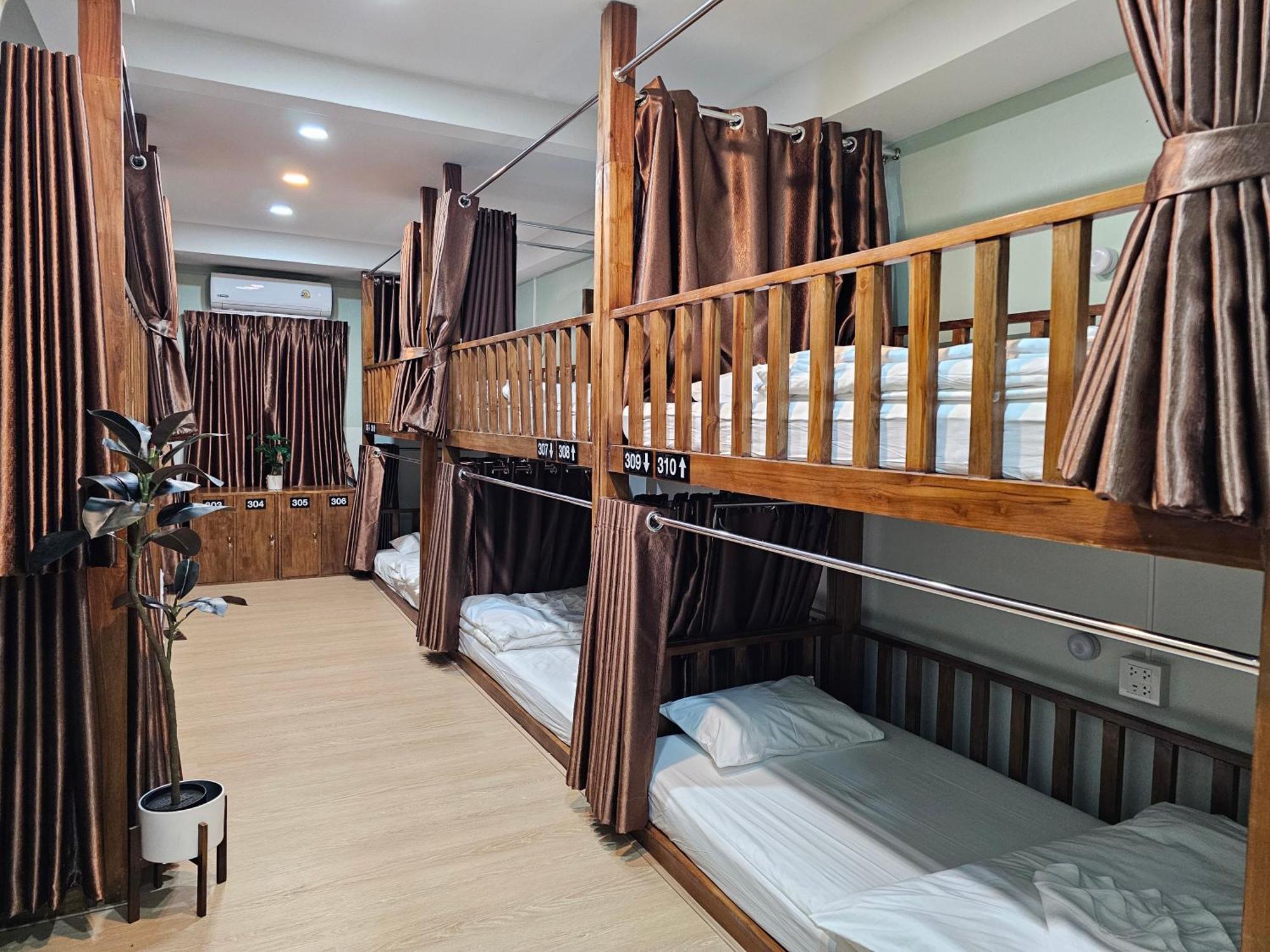 Lub Nai Hostel Patong Camera foto